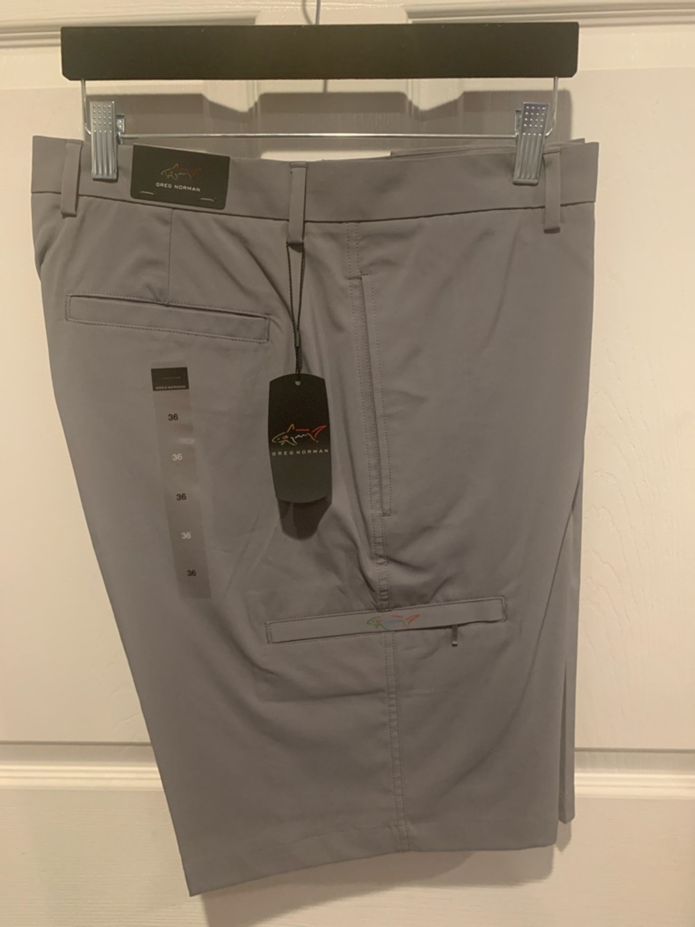 Greg Norman Collection Light Gray Men’s Flat-Front Golf Shorts